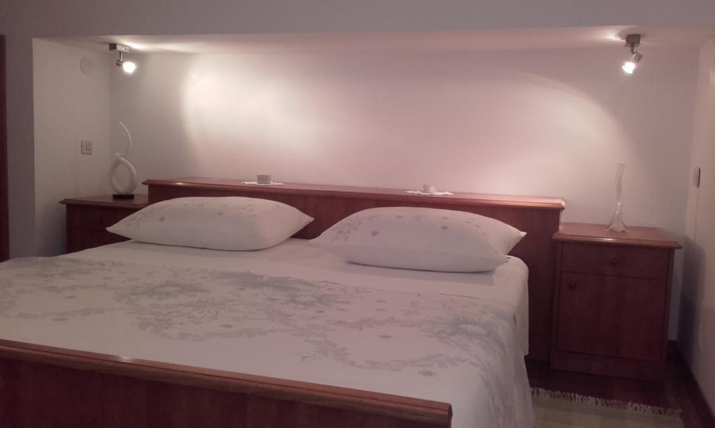Apartments Natali Kaštela Екстериор снимка