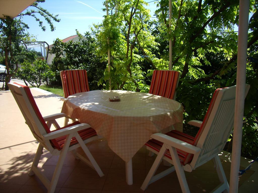 Apartments Natali Kaštela Екстериор снимка